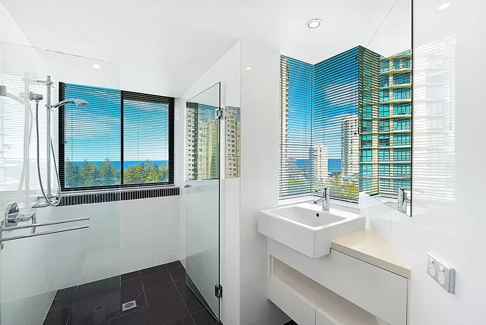 11/19 Peak Avenue, Main Beach Sold by Queensland Sotheby's International Realty - image 1