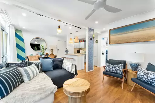 8/272 Marine Parade, Labrador Sold by Queensland Sotheby's International Realty