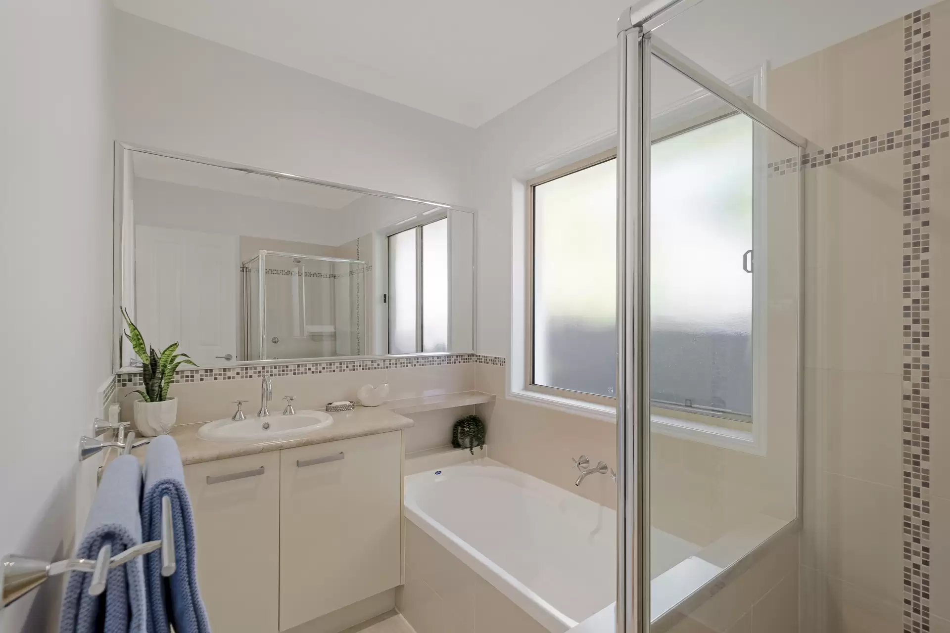 3 Oceanic Court, Twin Waters Sold by Queensland Sotheby's International Realty - image 1