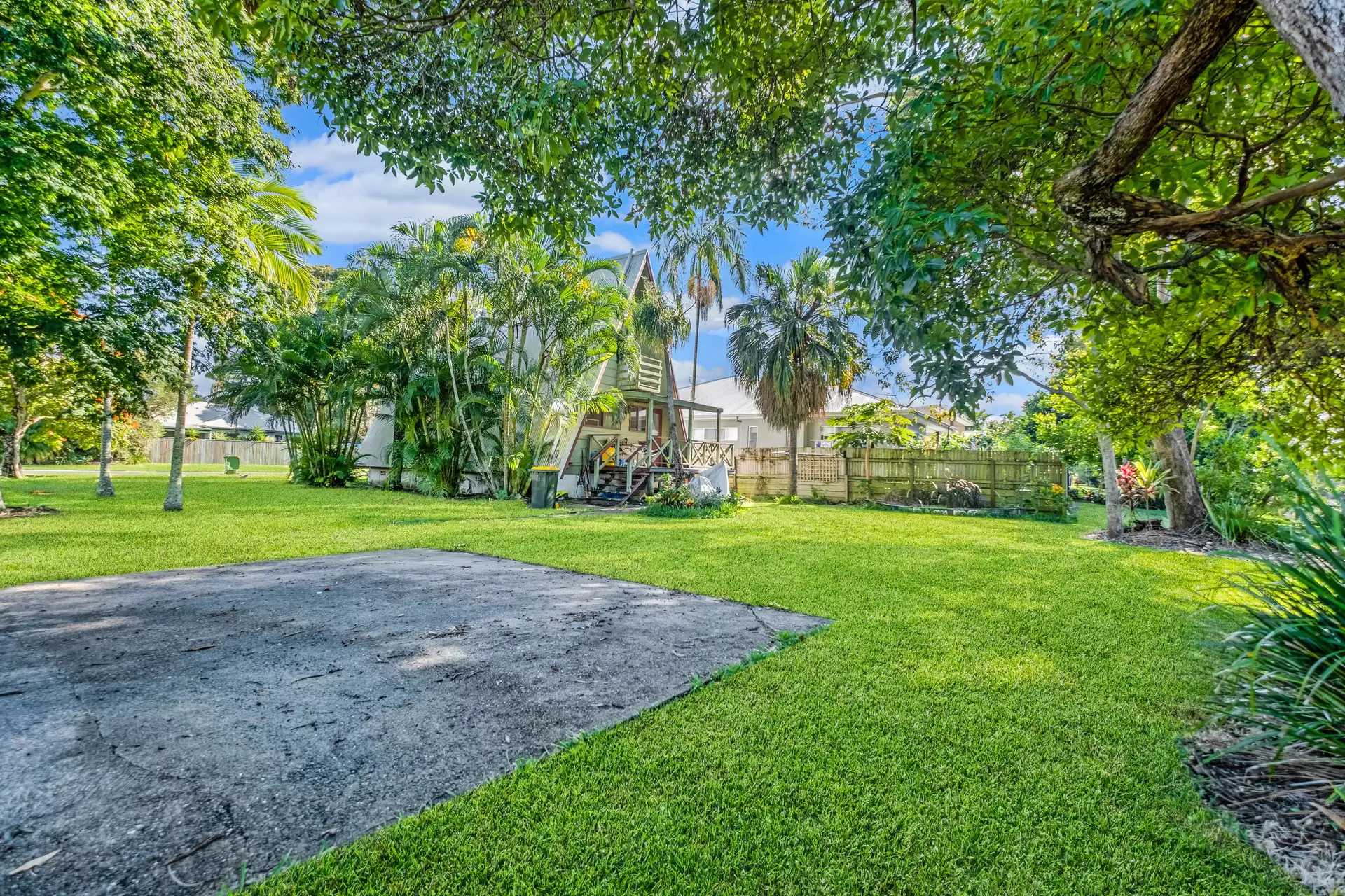 59 Moomba Street, Pacific Paradise Sold by Queensland Sotheby's International Realty - image 1
