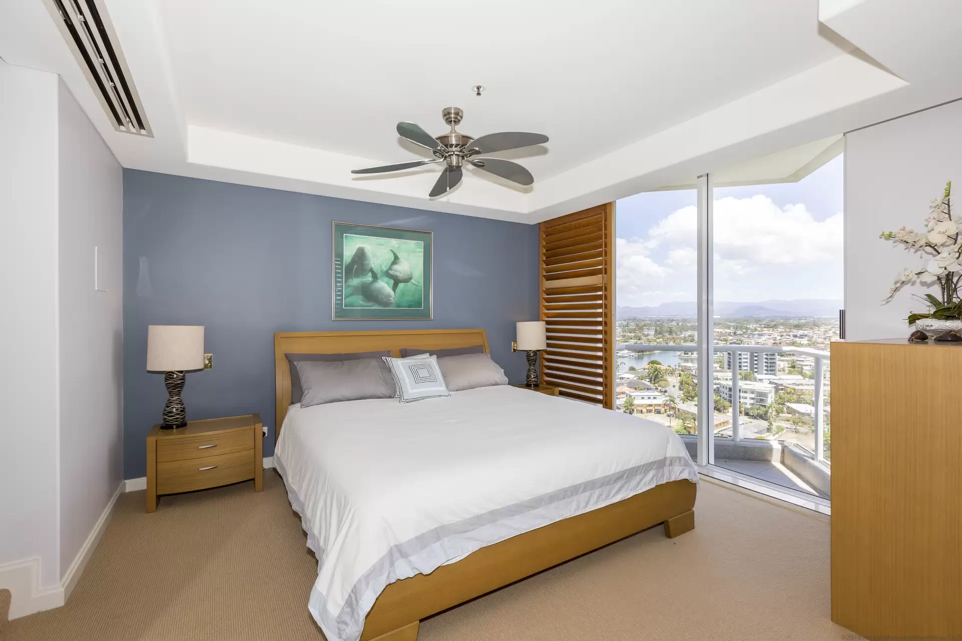 16/20-26 Riverview Parade, Surfers Paradise Sold by Queensland Sotheby's International Realty - image 1