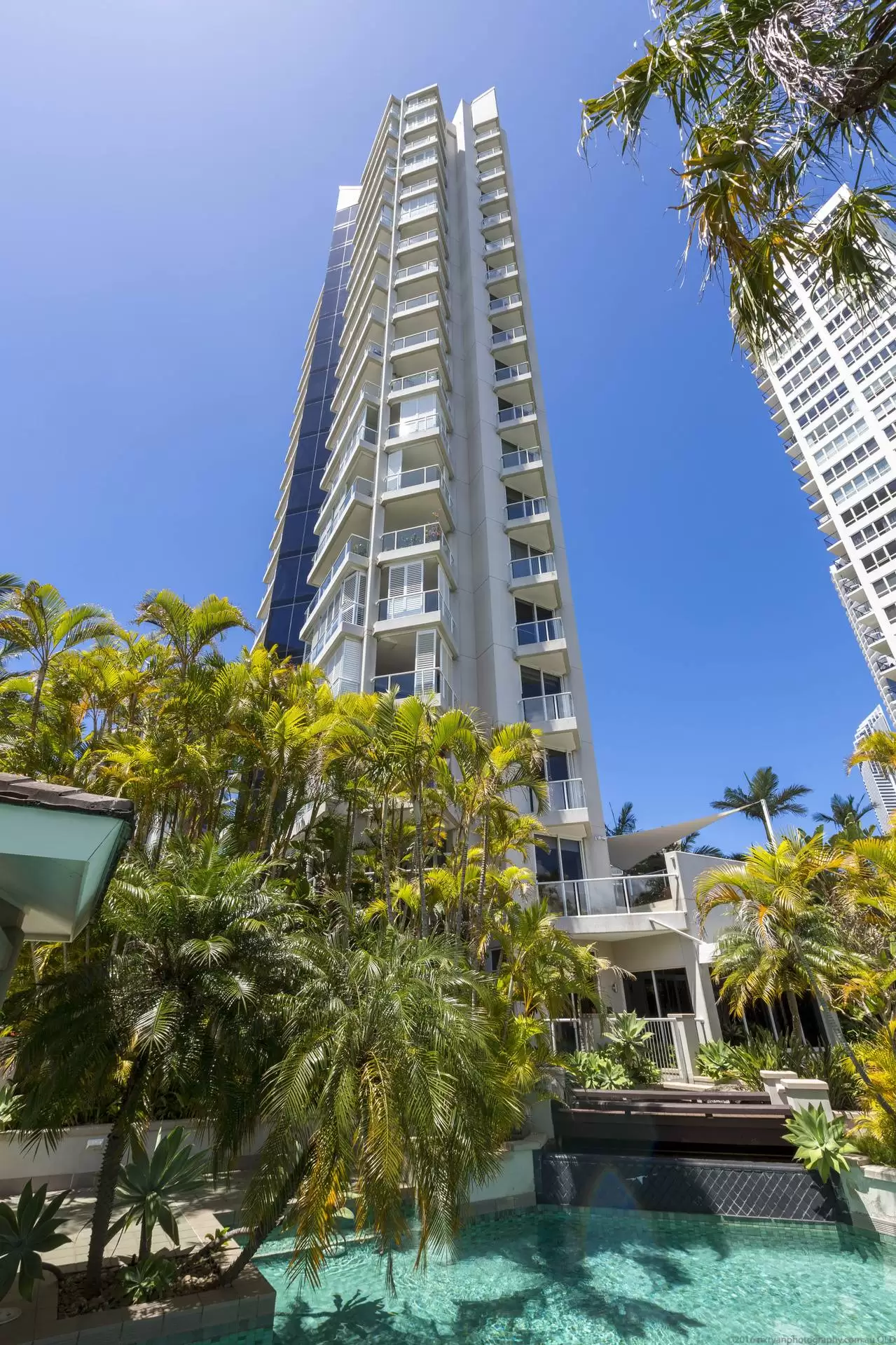 16/20-26 Riverview Parade, Surfers Paradise Sold by Queensland Sotheby's International Realty - image 1