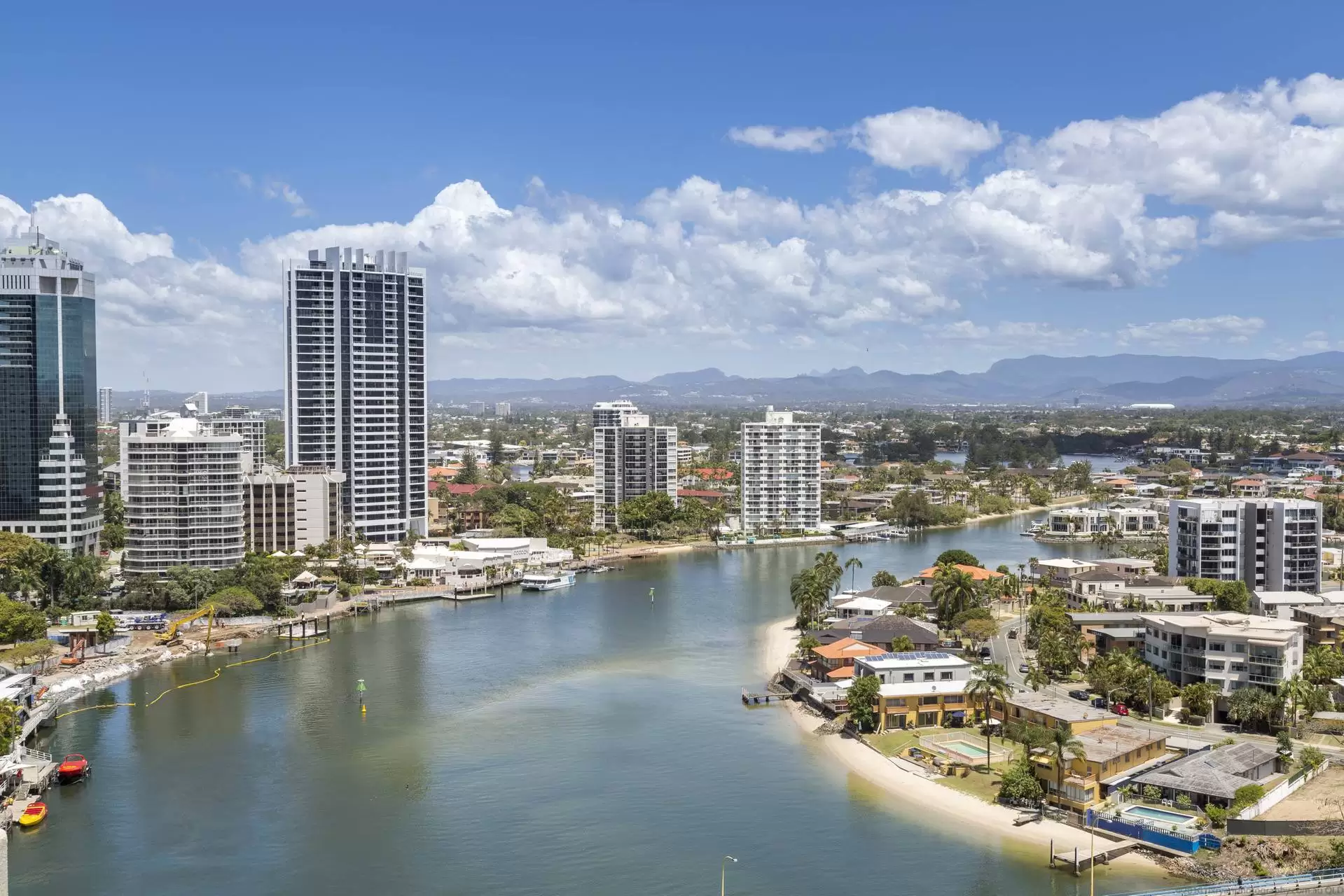 16/20-26 Riverview Parade, Surfers Paradise Sold by  - image 1