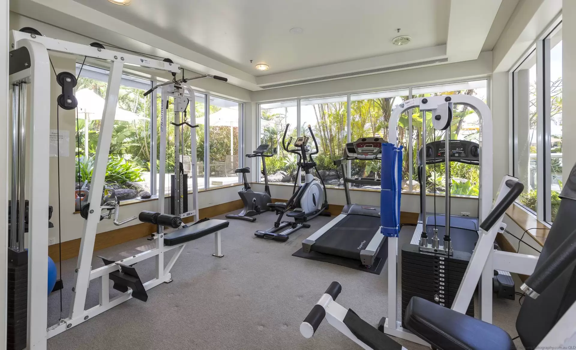 16/20-26 Riverview Parade, Surfers Paradise Sold by Queensland Sotheby's International Realty - image 1