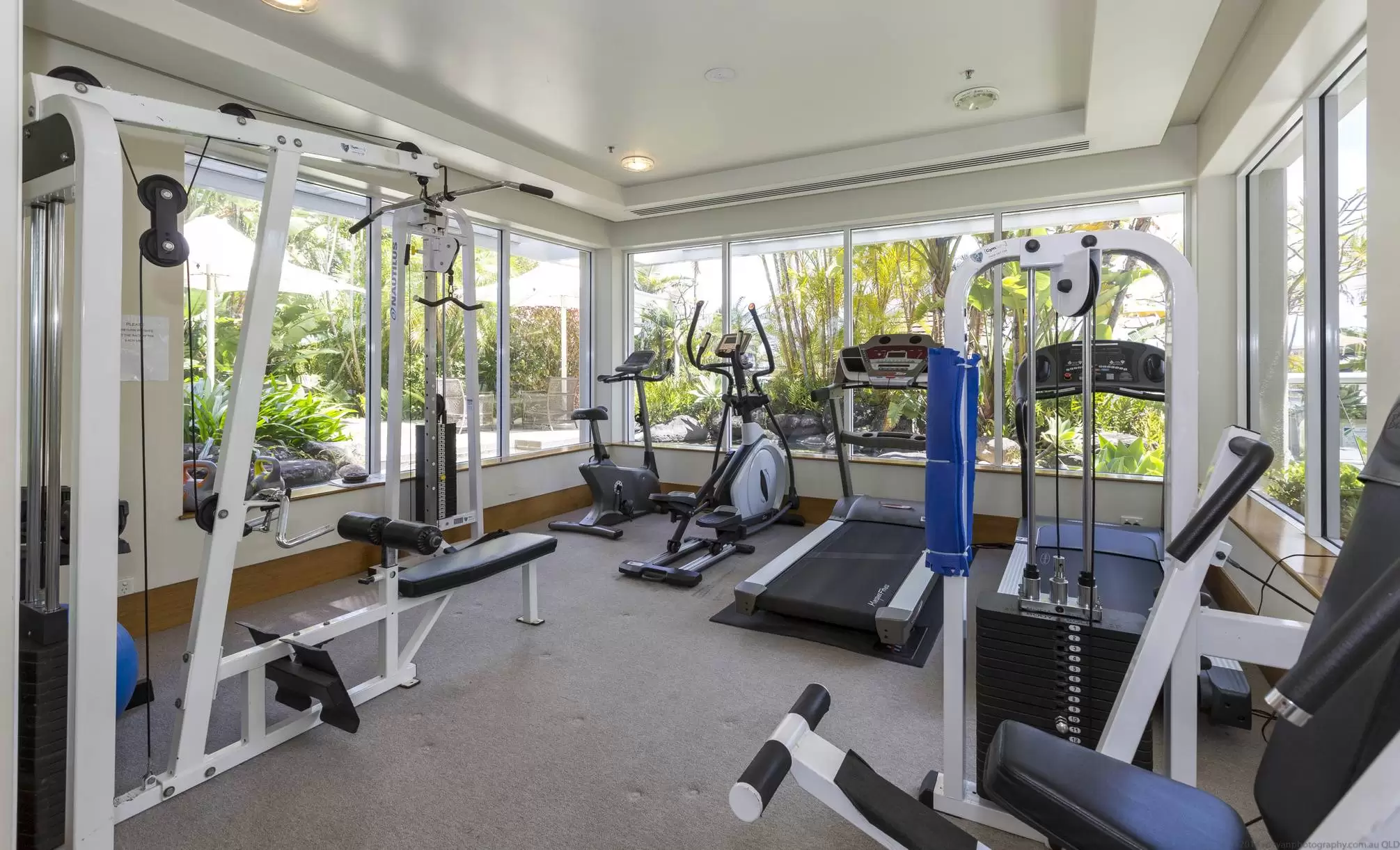 16/20-26 Riverview Parade, Surfers Paradise Sold by Queensland Sotheby's International Realty - image 1