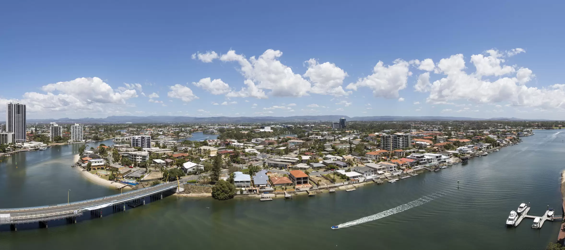 16/20-26 Riverview Parade, Surfers Paradise Sold by Queensland Sotheby's International Realty - image 1
