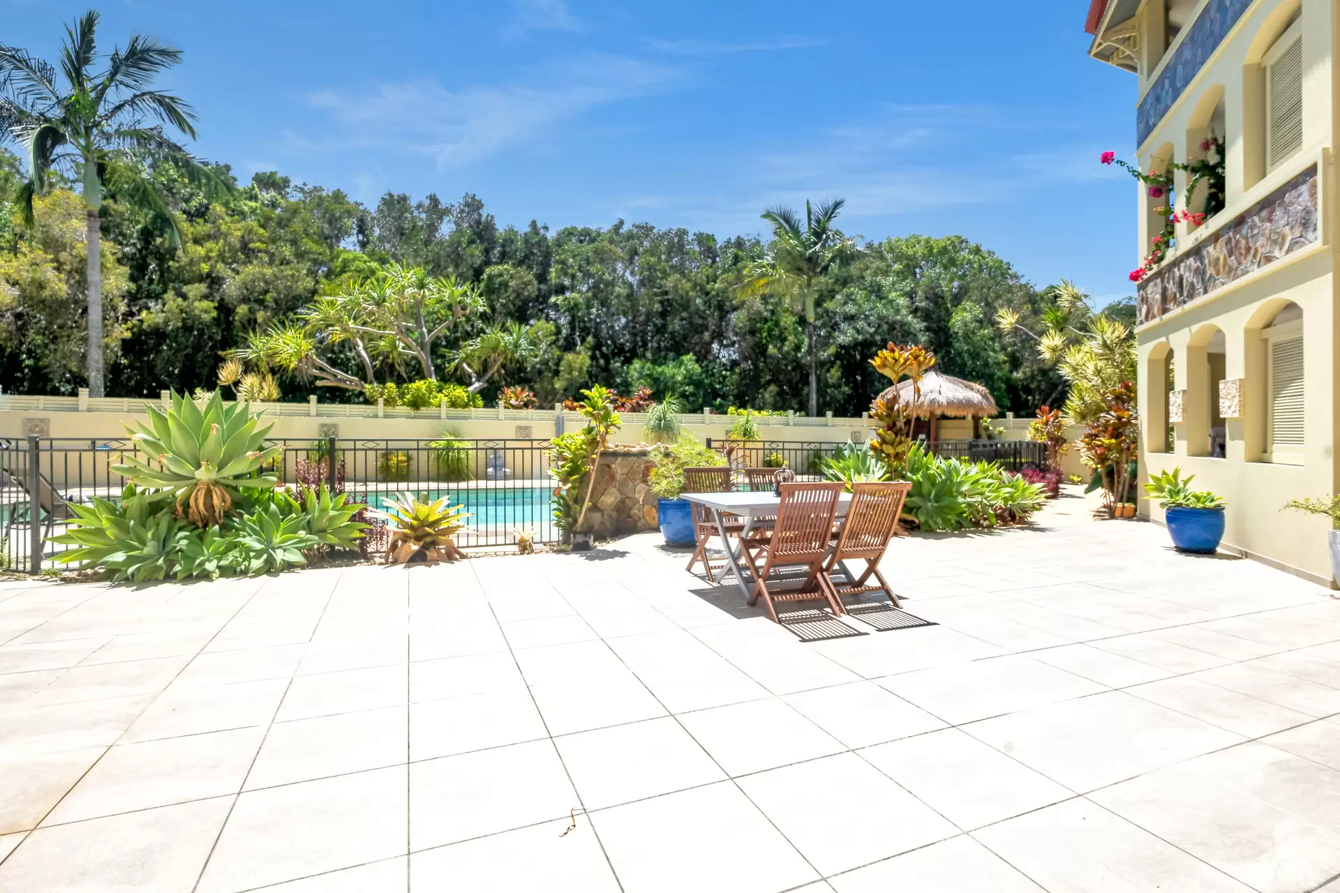 4/20 Spinnaker Drive, Mount Coolum Sold by Queensland Sotheby's International Realty - image 1
