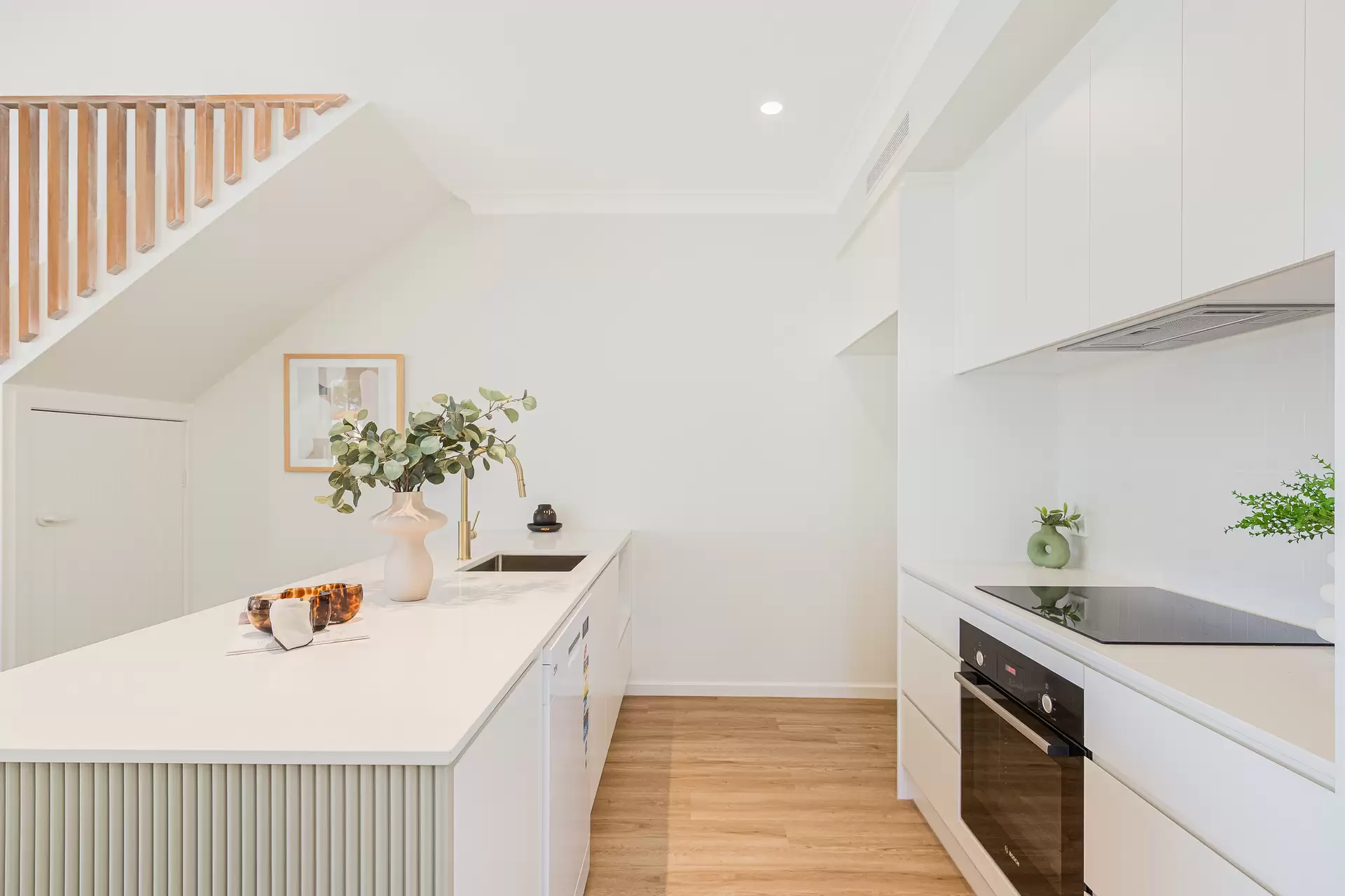 2/69 Queen Street, Cleveland Sold by Queensland Sotheby's International Realty - image 1