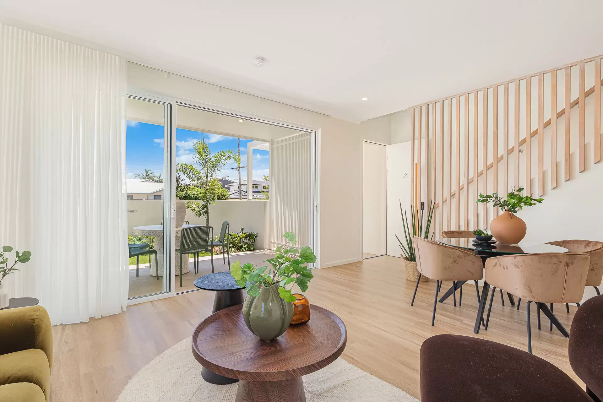 2/69 Queen Street, Cleveland Sold by Queensland Sotheby's International Realty - image 1
