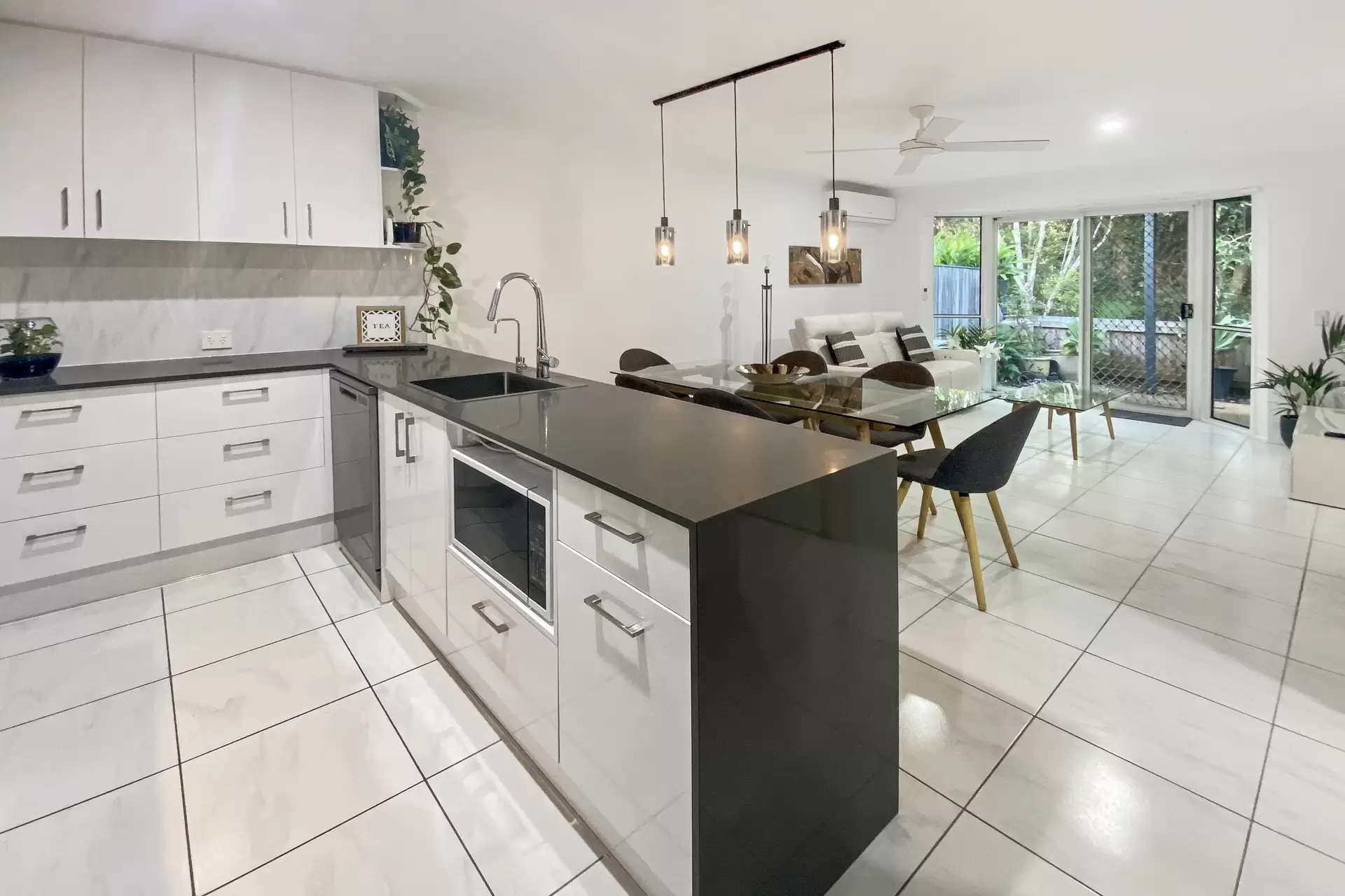 9/14 Glen Kyle Drive, Buderim Sold by  - image 1