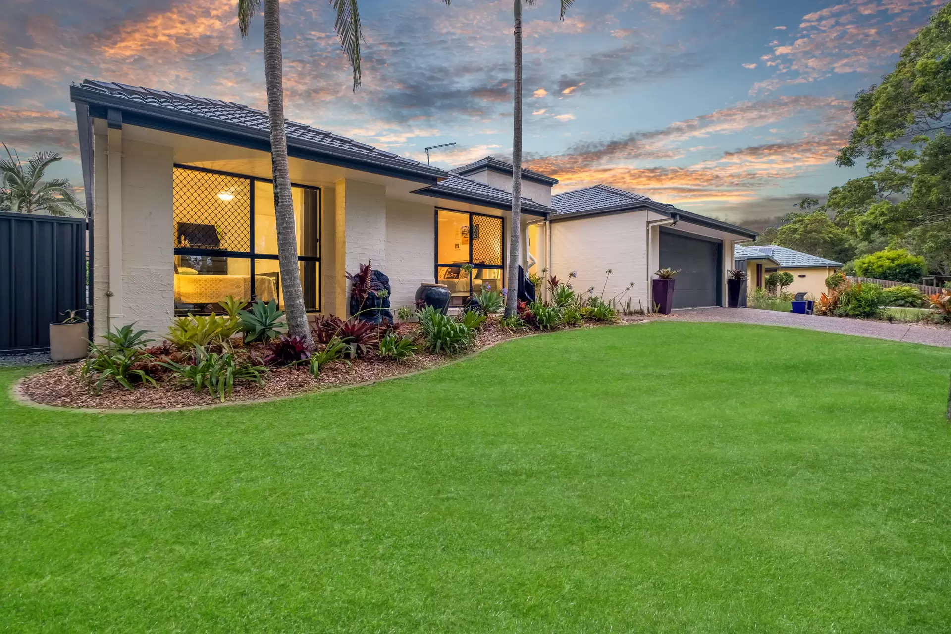 7 Tamarind Place, Twin Waters Sold by  - image 1