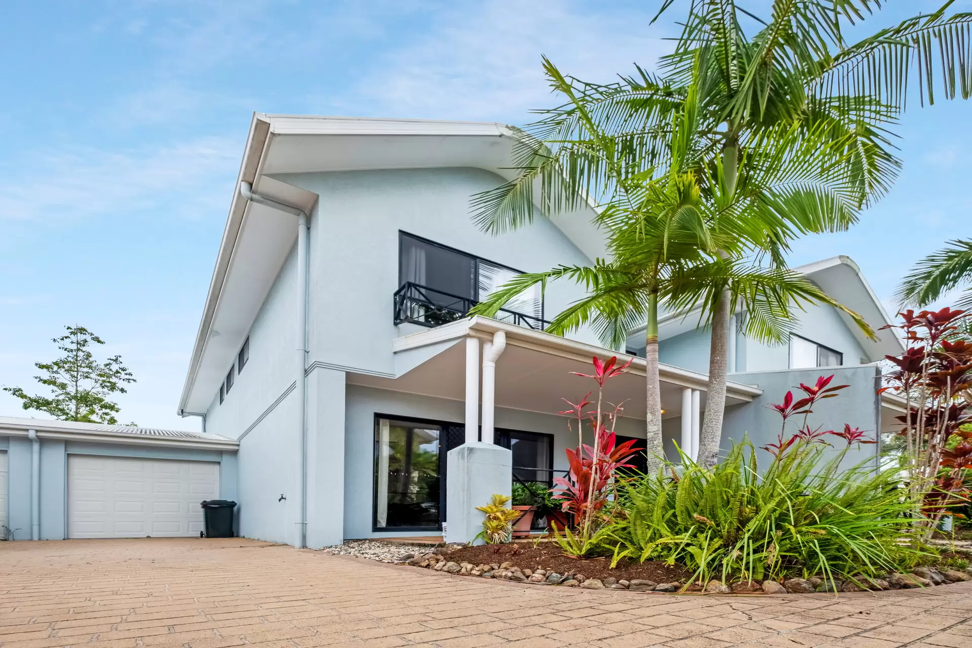 76/151-153 Mudjimba Beach Road, Mudjimba Sold by  - image 1