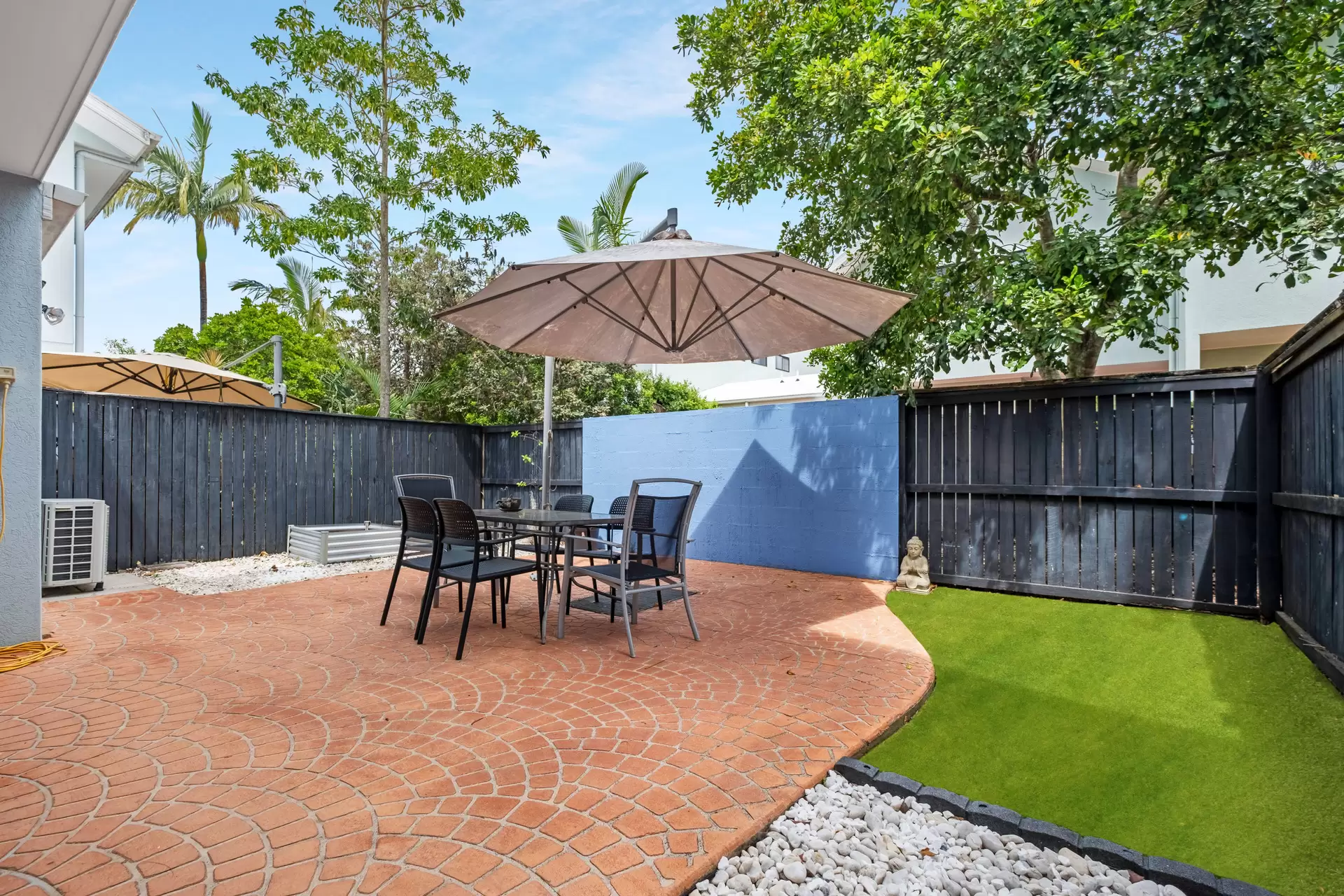 76/151-153 Mudjimba Beach Road, Mudjimba Sold by  - image 1