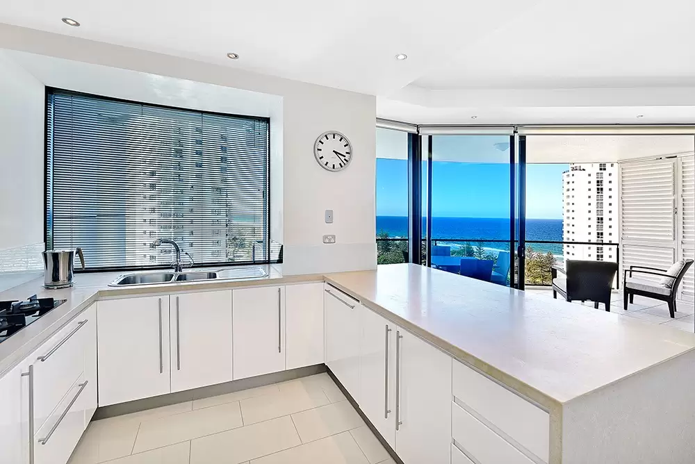 31/11 Peak Avenue, Main Beach Sold by Queensland Sotheby's International Realty - image 1