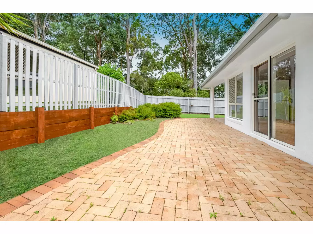 4 Highgrove Circuit, Peregian Springs Sold by Queensland Sotheby's International Realty - image 1