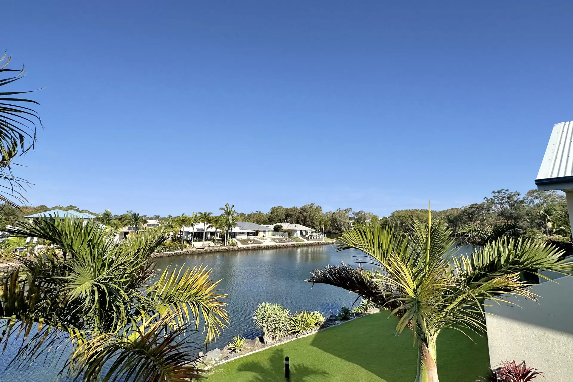 39/151-153 Mudjimba Beach Road, Mudjimba Sold by  - image 1