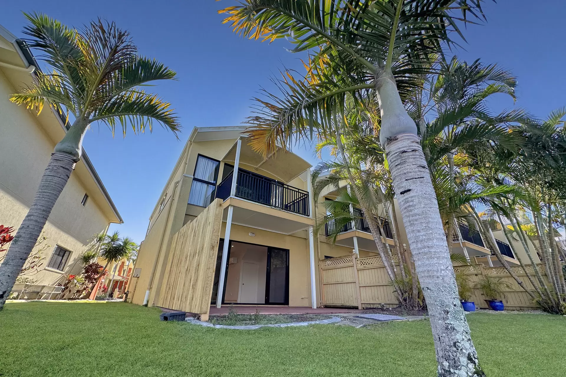 39/151-153 Mudjimba Beach Road, Mudjimba Sold by Queensland Sotheby's International Realty - image 1