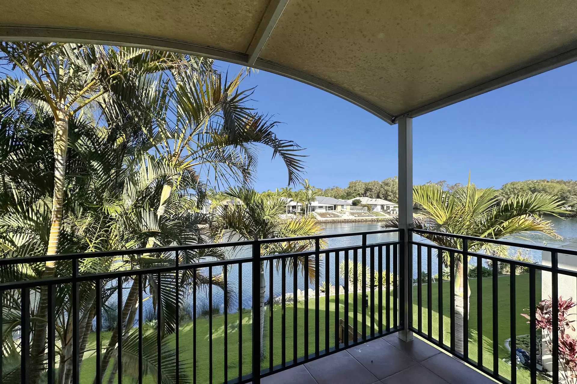 39/151-153 Mudjimba Beach Road, Mudjimba Sold by Queensland Sotheby's International Realty - image 1