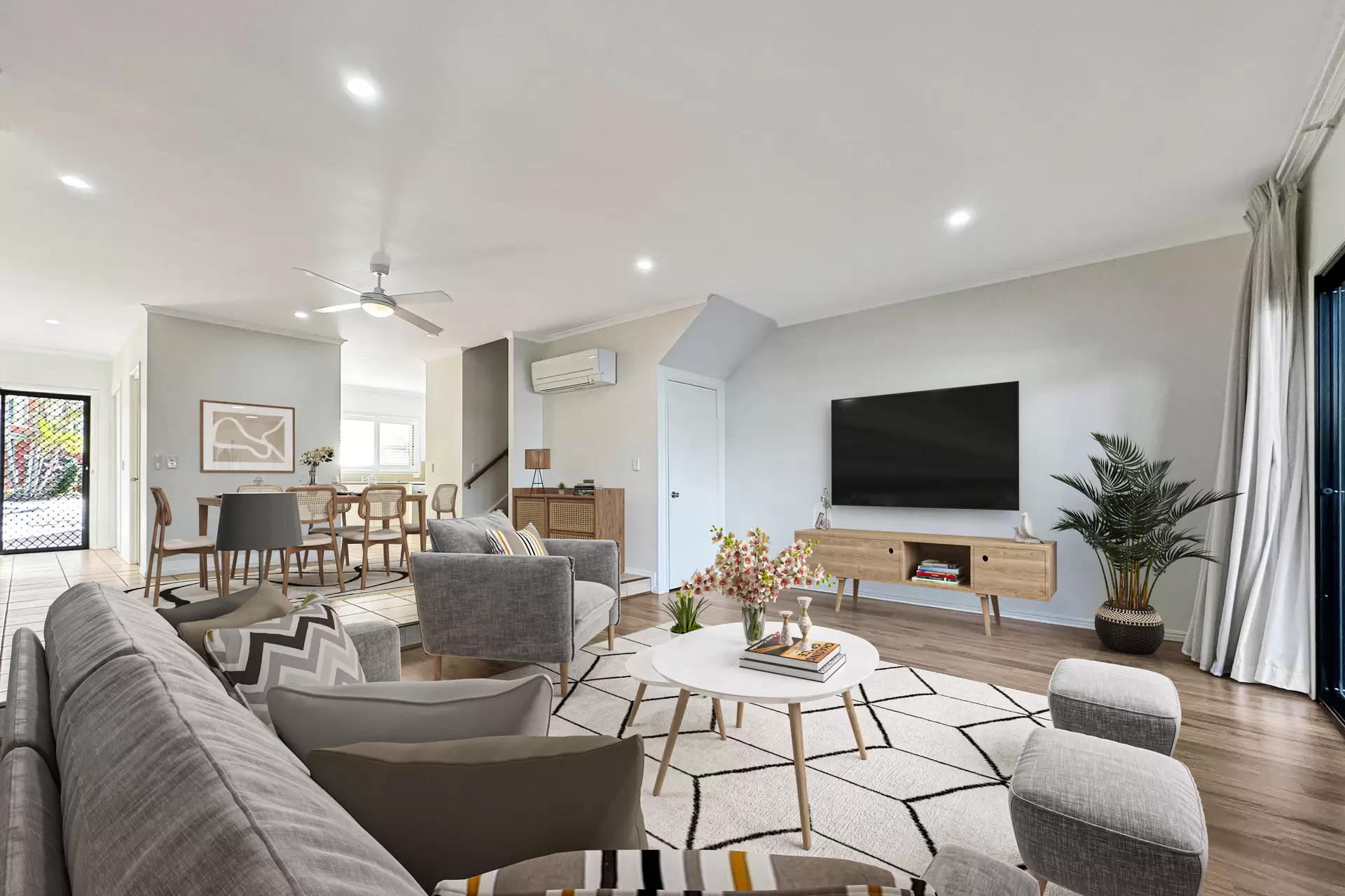 39/151-153 Mudjimba Beach Road, Mudjimba Sold by  - image 1