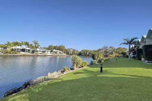 39/151-153 Mudjimba Beach Road, Mudjimba Sold by 