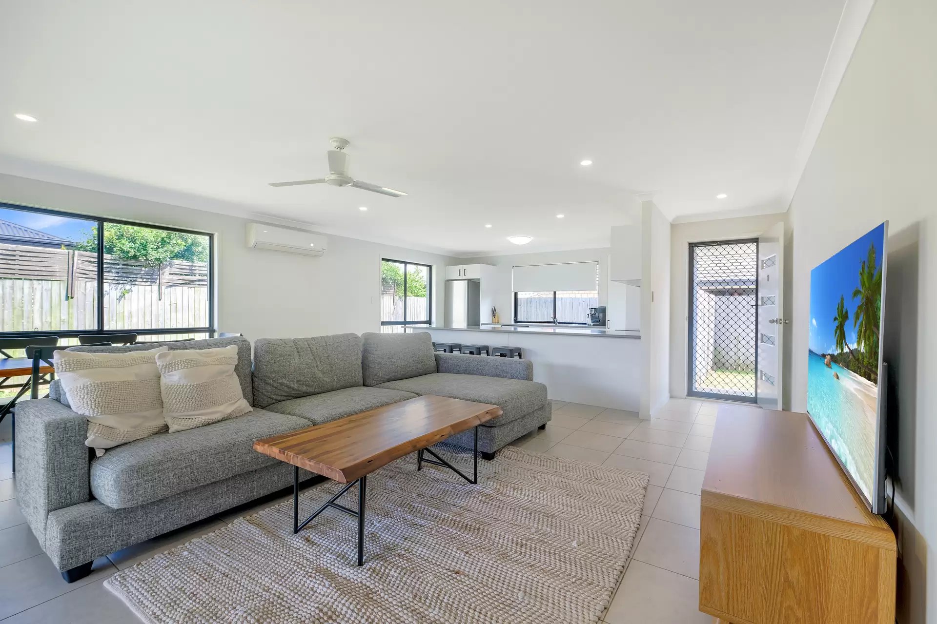 37 Ruby Crescent, Meridan Plains Sold by Queensland Sotheby's International Realty - image 1