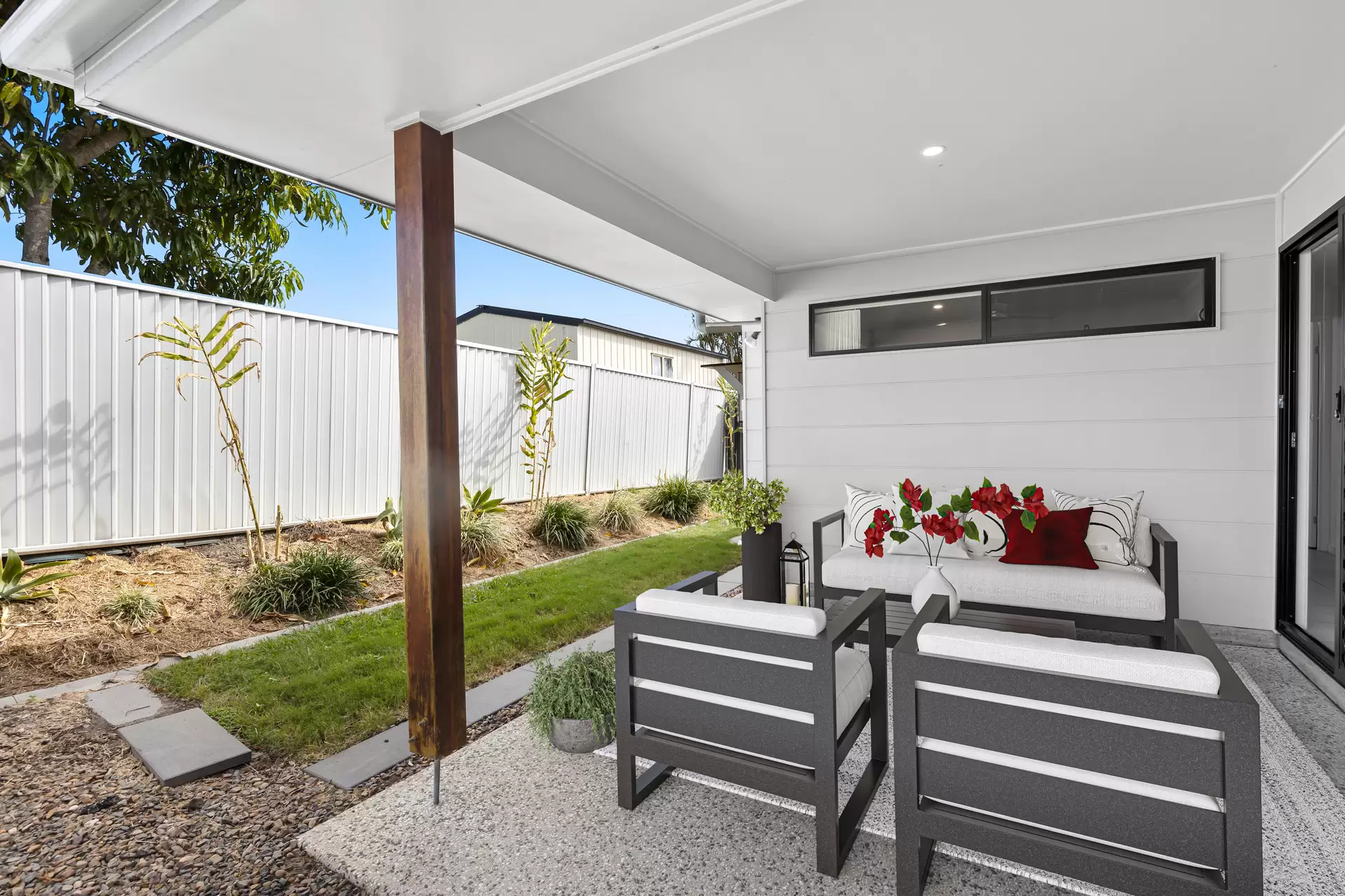37 Ruby Crescent, Meridan Plains Sold by  - image 1