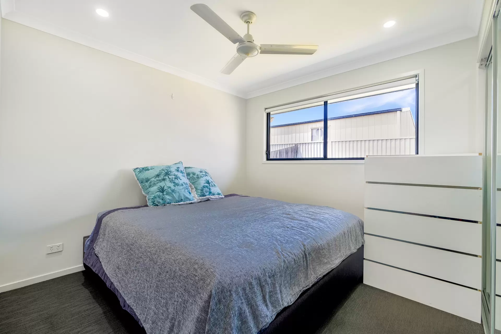 37 Ruby Crescent, Meridan Plains Sold by Queensland Sotheby's International Realty - image 1