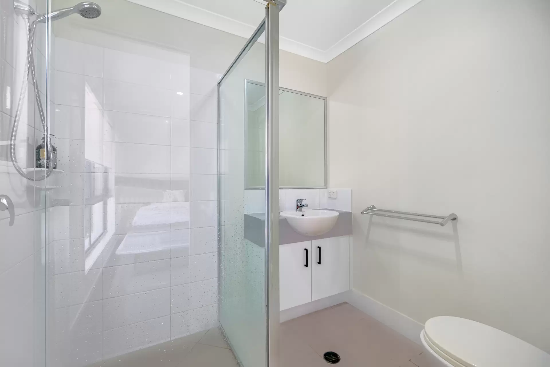37 Ruby Crescent, Meridan Plains Sold by Queensland Sotheby's International Realty - image 1