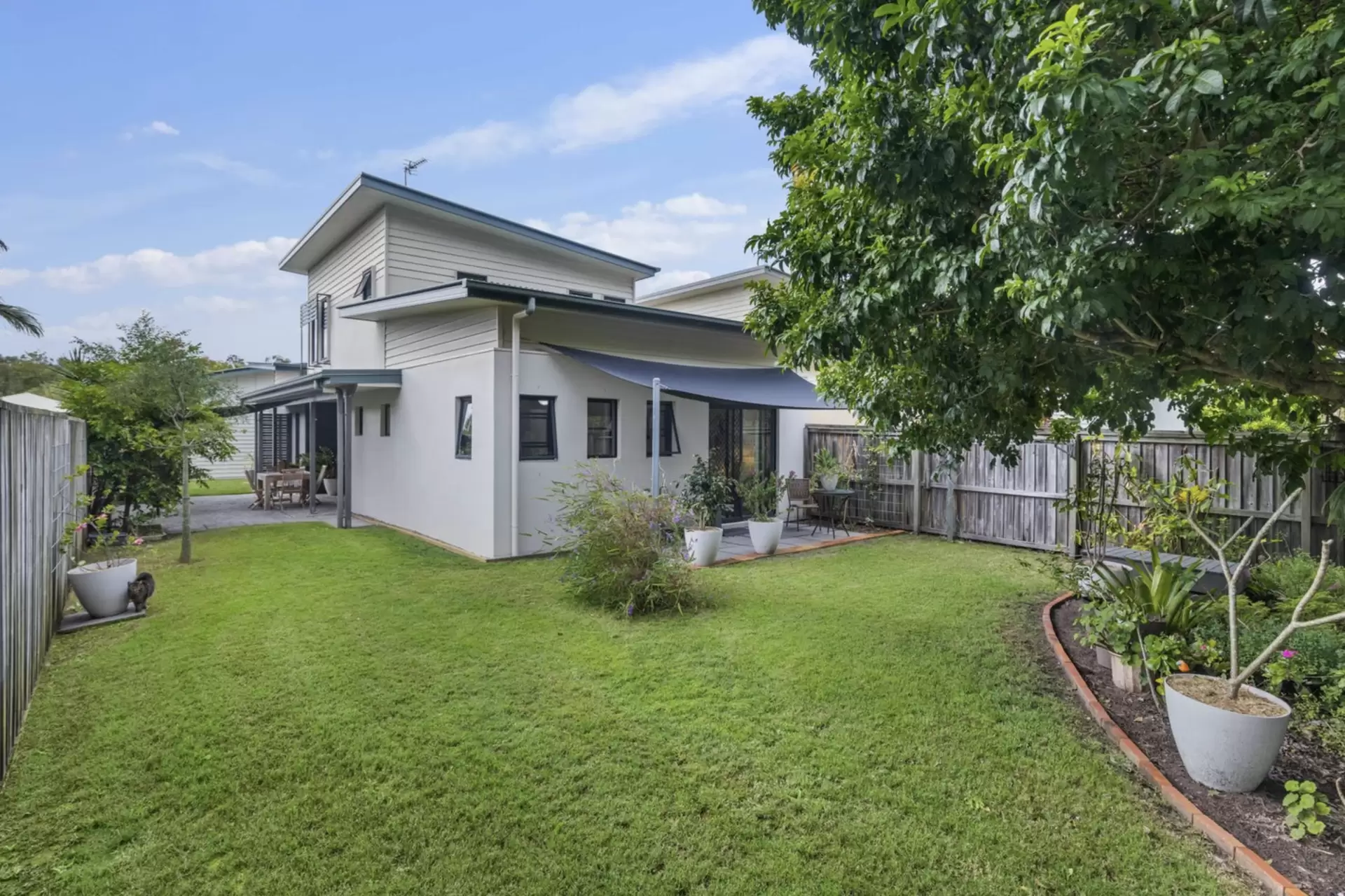 2/23 Catalina Drive, Mudjimba Sold by Queensland Sotheby's International Realty - image 1