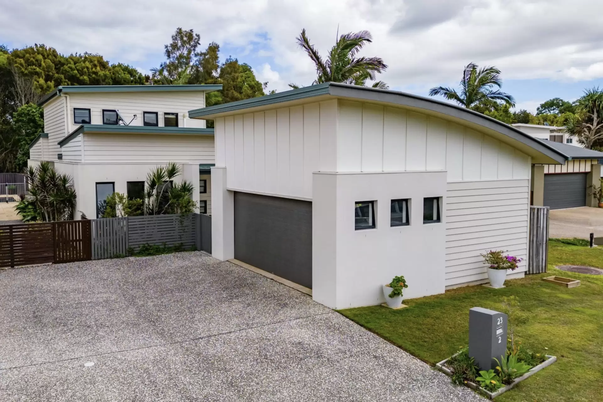 2/23 Catalina Drive, Mudjimba Sold by  - image 1
