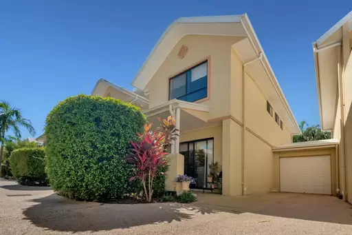 96/151-153 Mudjimba Beach Road, Mudjimba Sold by 
