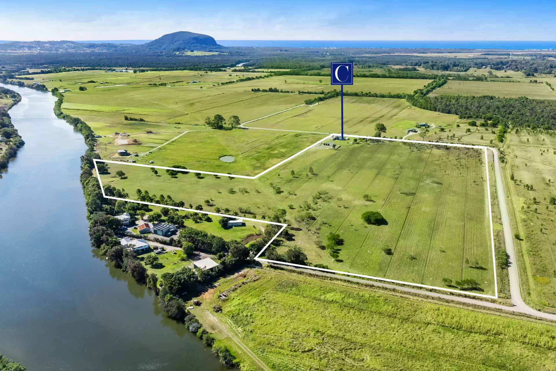 141-207 Burtons Road, Maroochy River Sold by Queensland Sotheby's International Realty - image 1