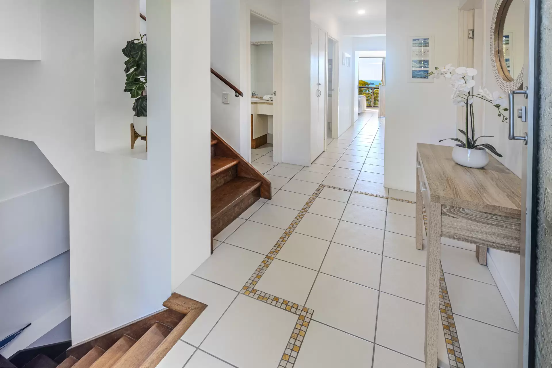 9 Acacia Drive, Hamilton Island Sold by Queensland Sotheby's International Realty - image 1