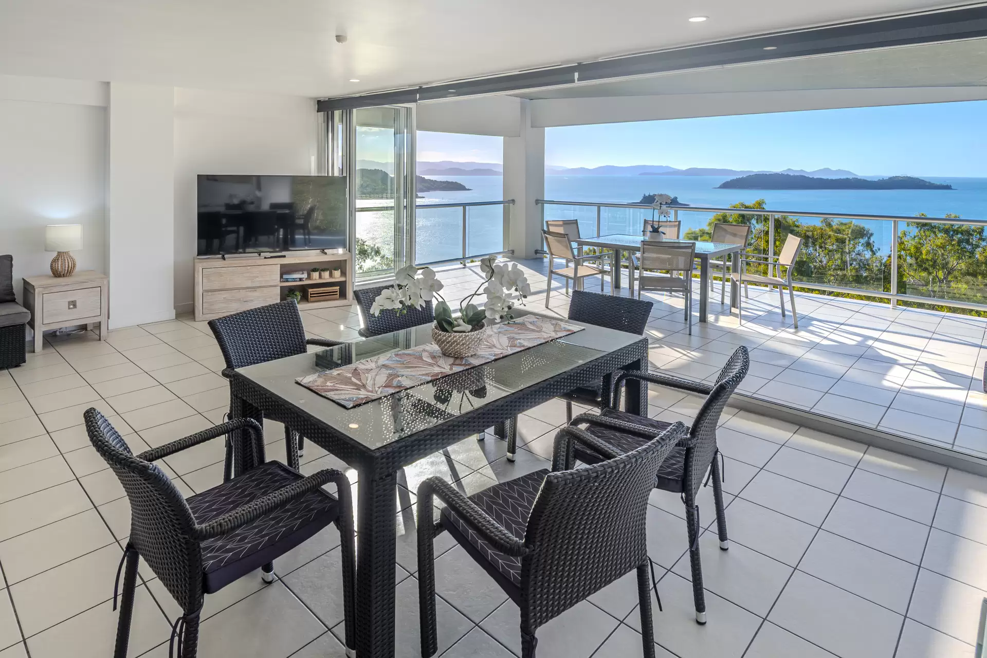 9 Acacia Drive, Hamilton Island Sold by Queensland Sotheby's International Realty - image 1