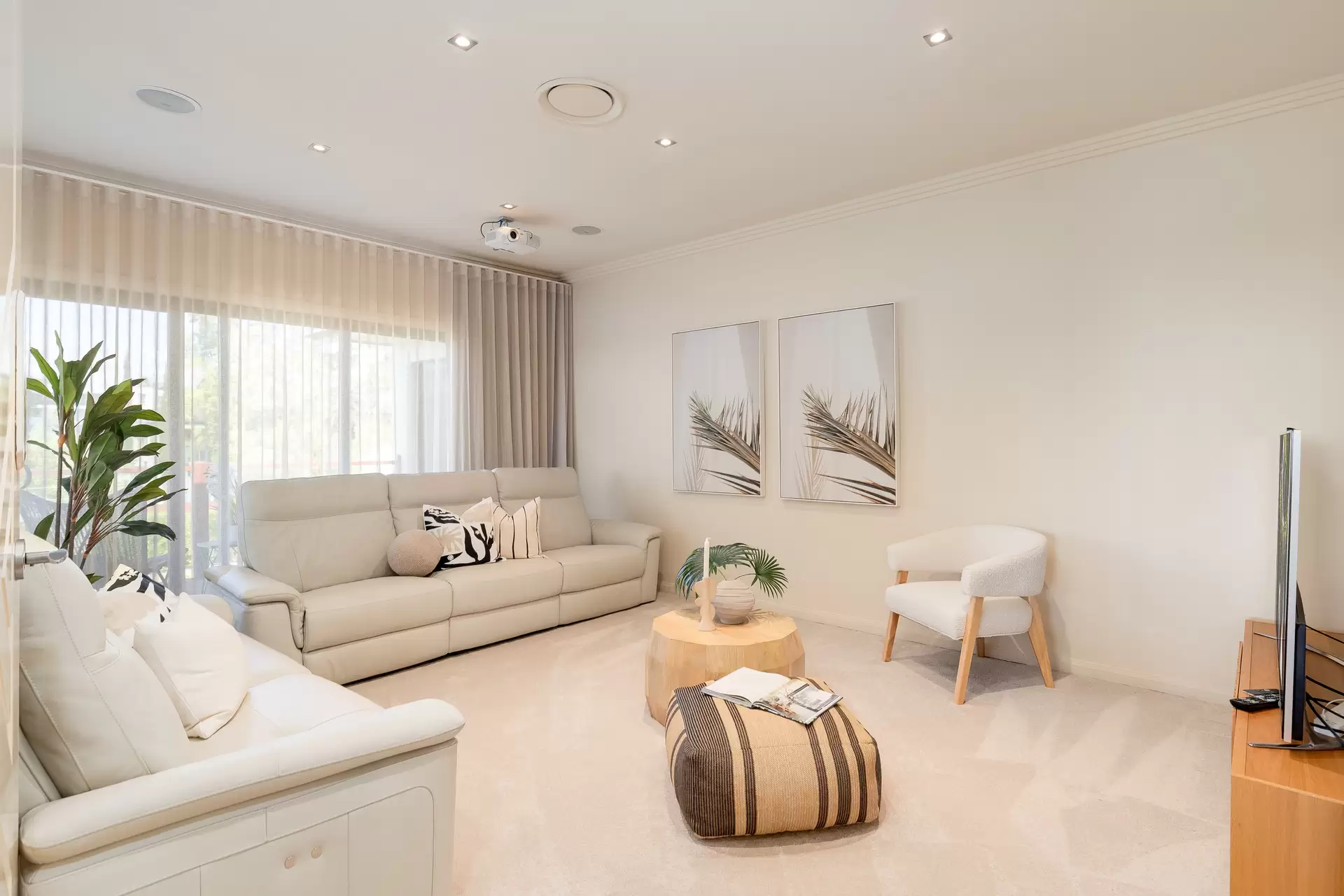 13 Allan Day Drive, Wellington Point Sold by Queensland Sotheby's International Realty - image 1