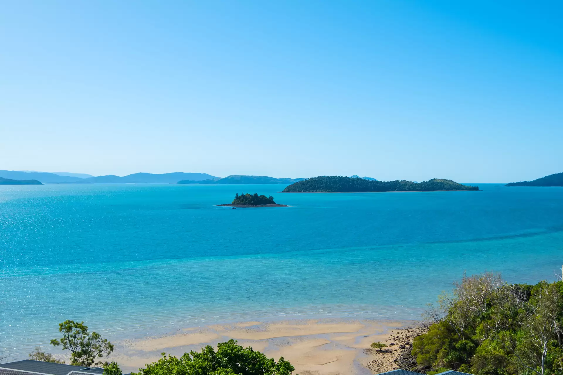 7 Acacia Drive, Hamilton Island Sold by Queensland Sotheby's International Realty - image 1