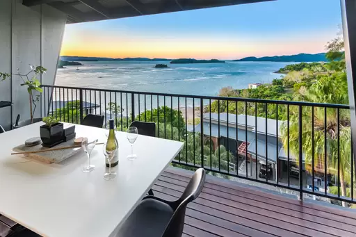 7 Acacia Drive, Hamilton Island Sold by 
