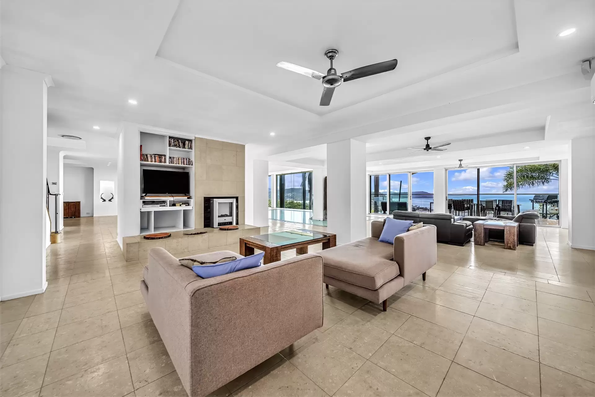 88 Yachtsman Parade, Cannonvale For Sale by Queensland Sotheby's International Realty - image 1