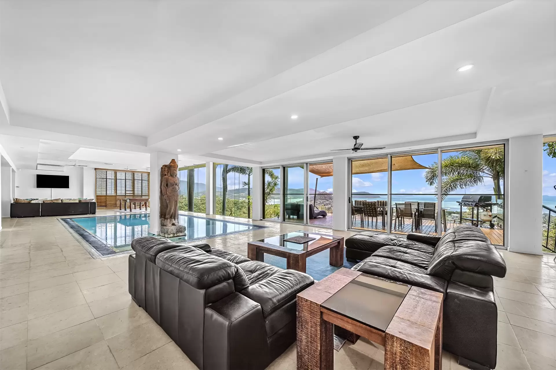 88 Yachtsman Parade, Cannonvale For Sale by Queensland Sotheby's International Realty - image 1