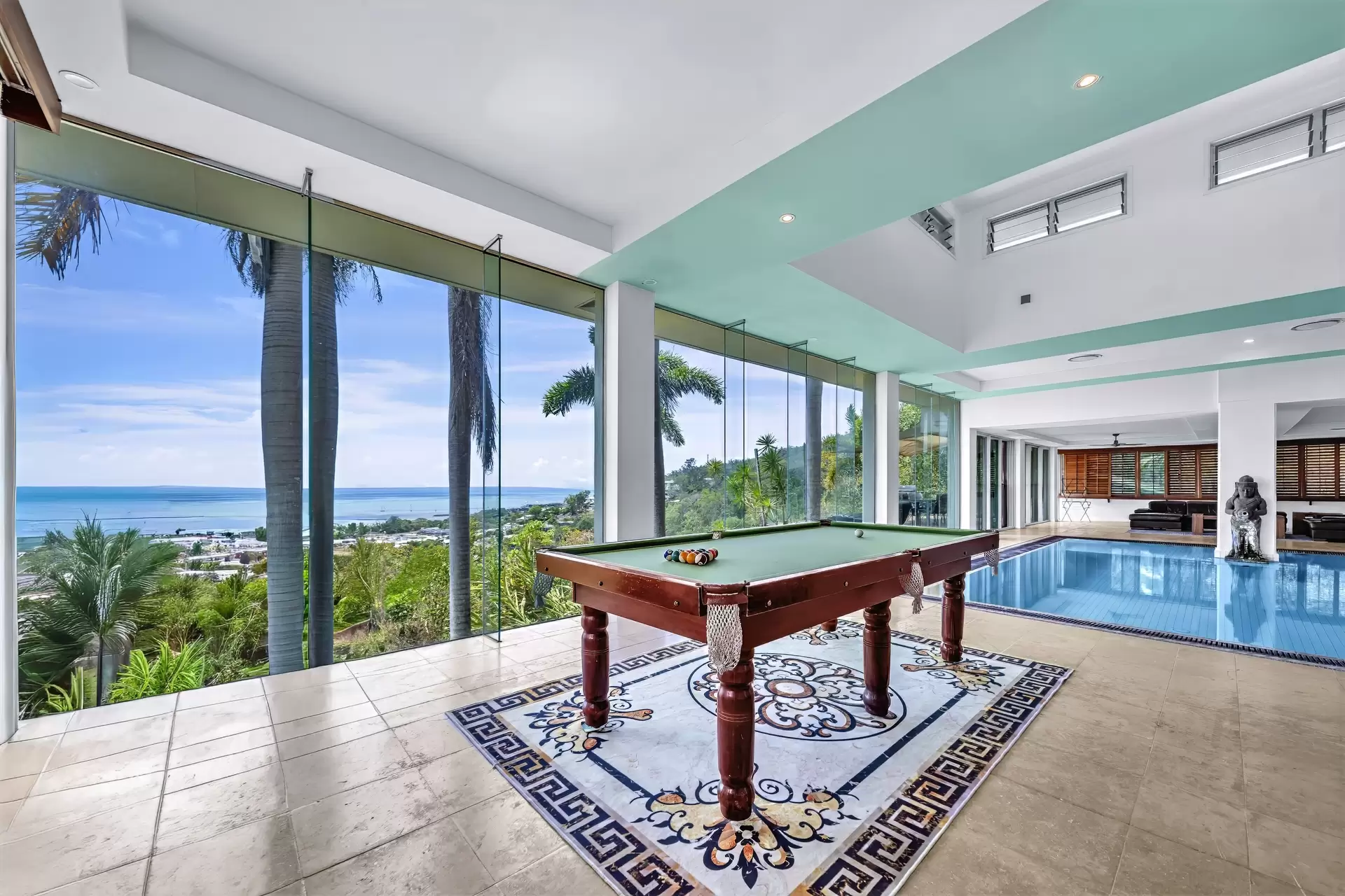 88 Yachtsman Parade, Cannonvale For Sale by Queensland Sotheby's International Realty - image 1