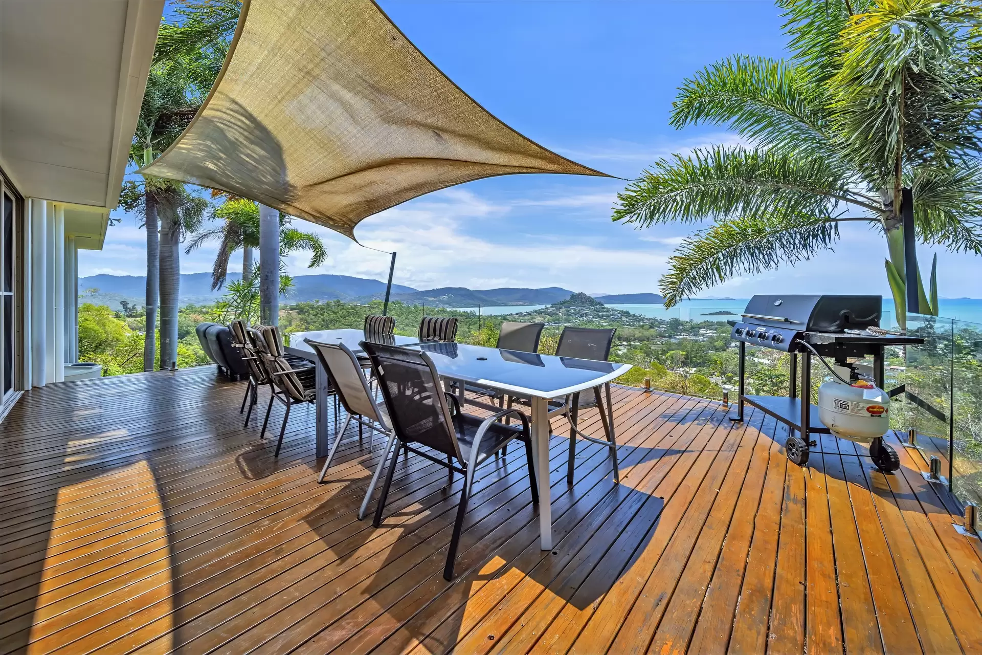 88 Yachtsman Parade, Cannonvale For Sale by Queensland Sotheby's International Realty - image 1