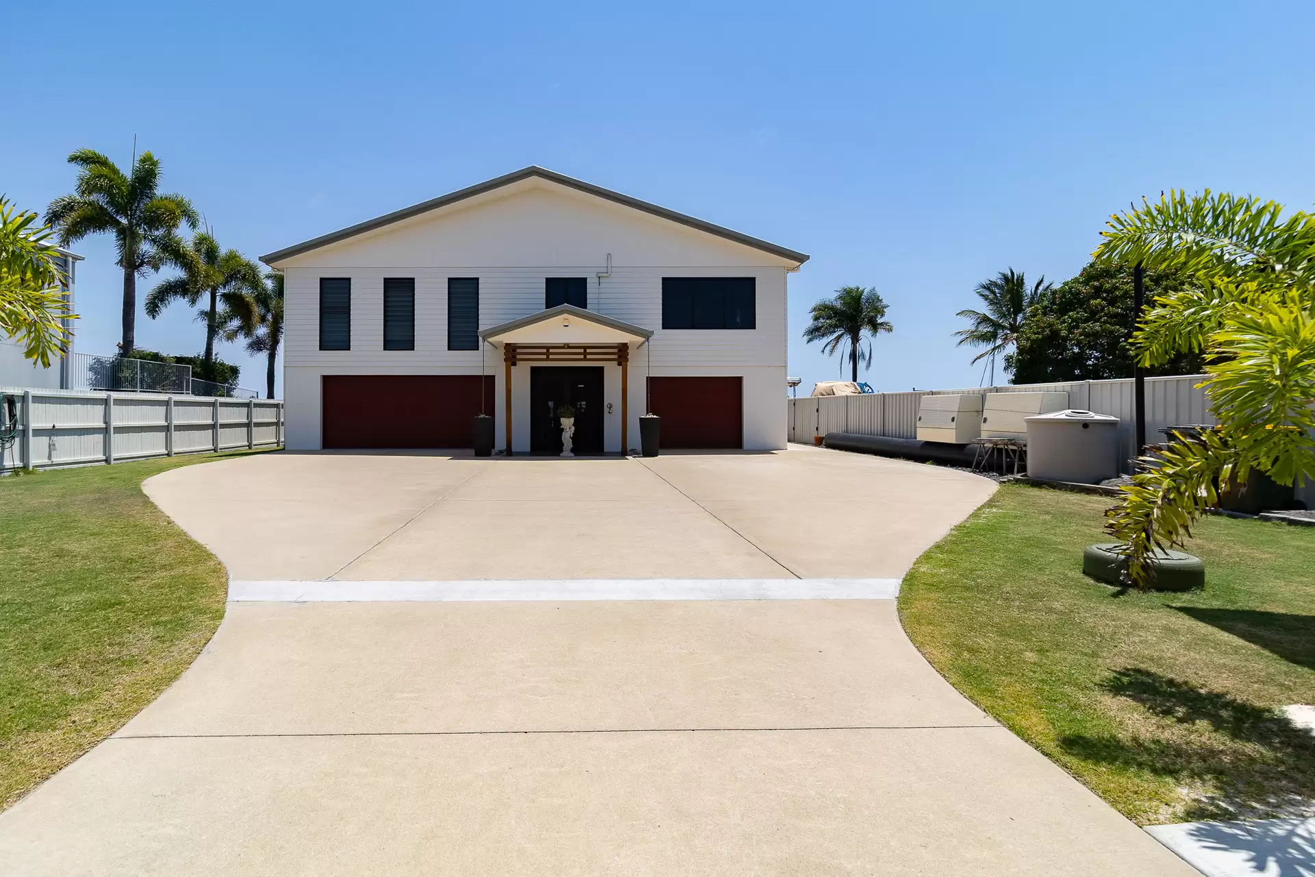 54  Corser Street, Burnett Heads For Sale by Queensland Sotheby's International Realty - image 1