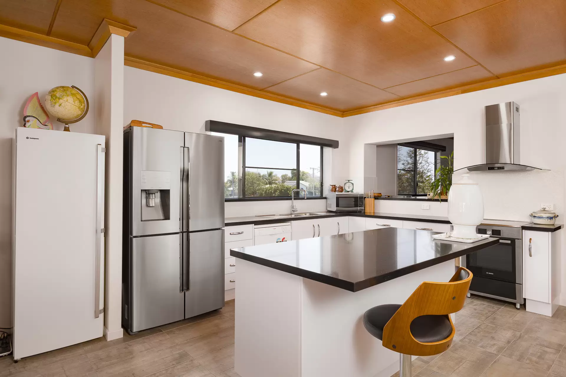 54  Corser Street, Burnett Heads For Sale by Queensland Sotheby's International Realty - image 1