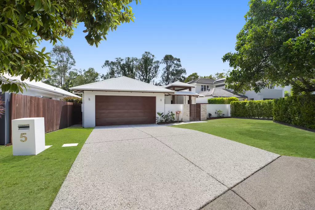 5 Bunker Court, Peregian Springs Sold by Queensland Sotheby's International Realty