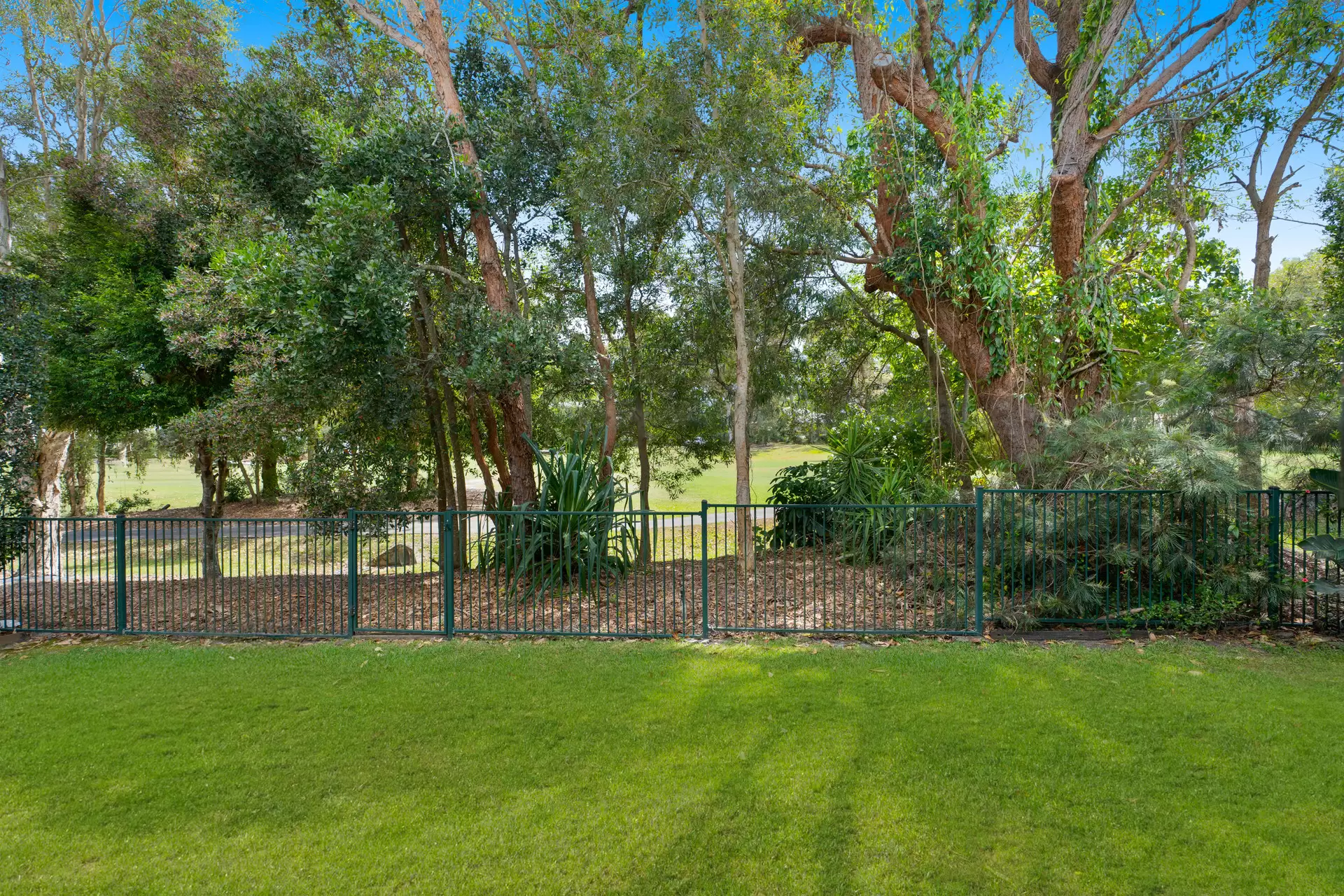 5 Bunker Court, Peregian Springs Sold by Queensland Sotheby's International Realty - image 1