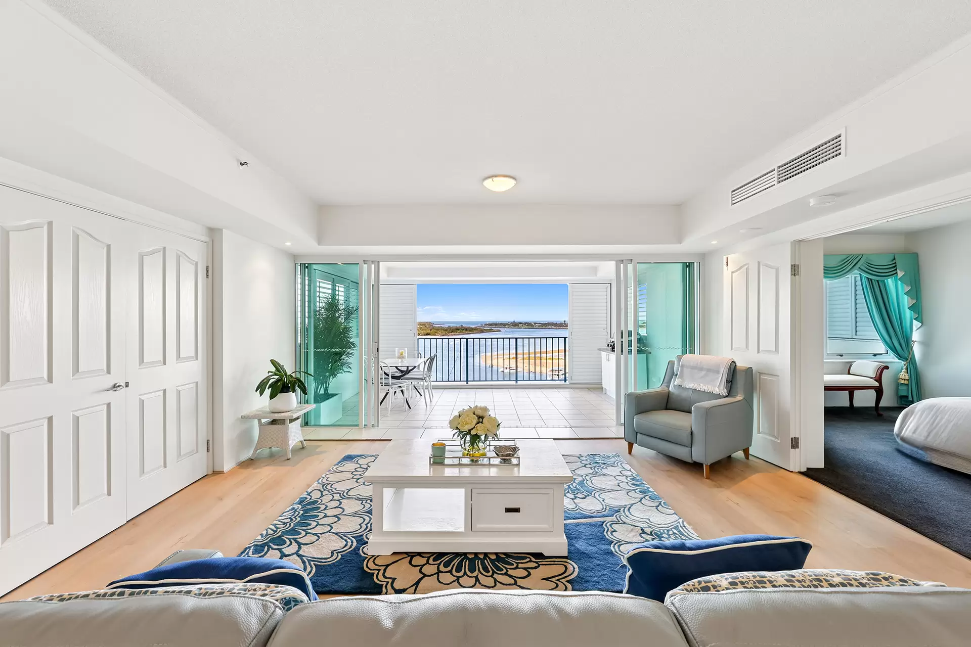 99/326 Marine Parade, Labrador Sold by Queensland Sotheby's International Realty - image 1