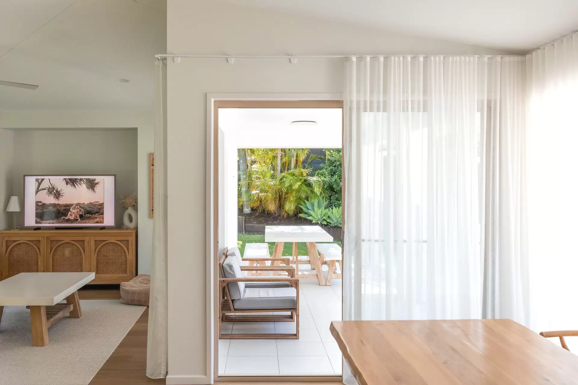 3 Spyglass Close, Peregian Springs Sold by  - image 1