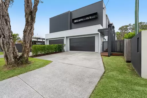 1/15 Currawong Street, Mudjimba For Sale by 