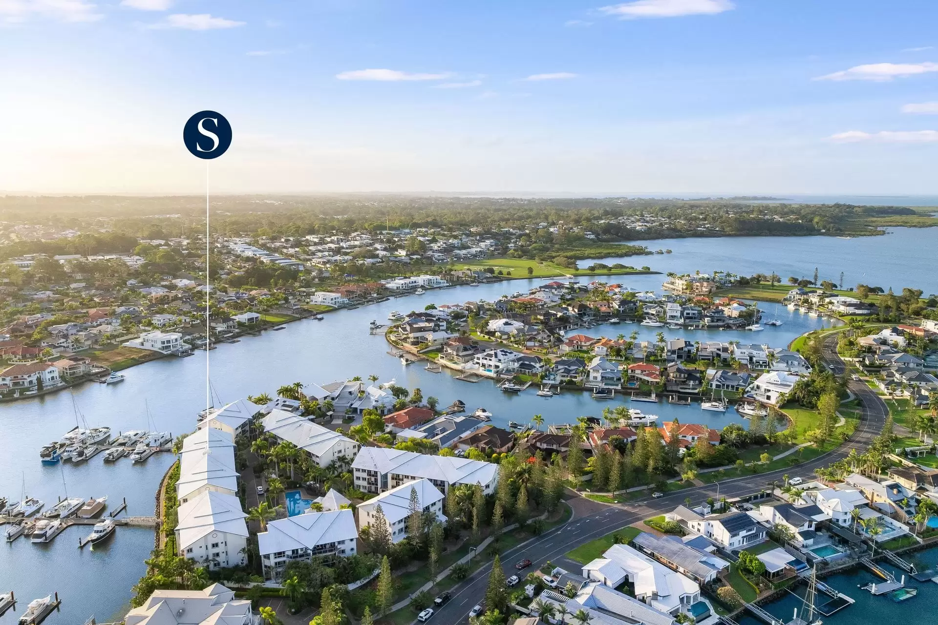 18/12 Esperance Court, Raby Bay Sold by Queensland Sotheby's International Realty - image 1