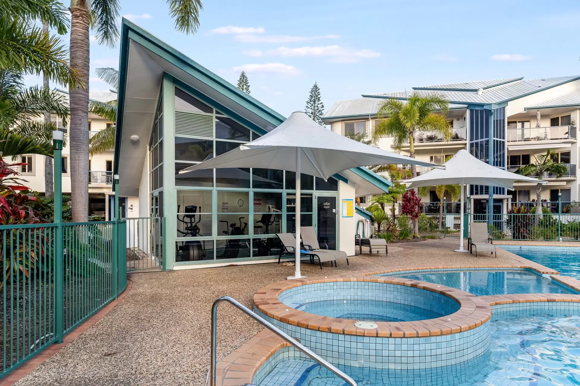 18/12 Esperance Court, Raby Bay Sold by Queensland Sotheby's International Realty - image 1